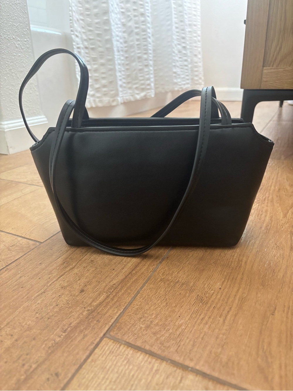 Classic Black Women's Shoulder Bag